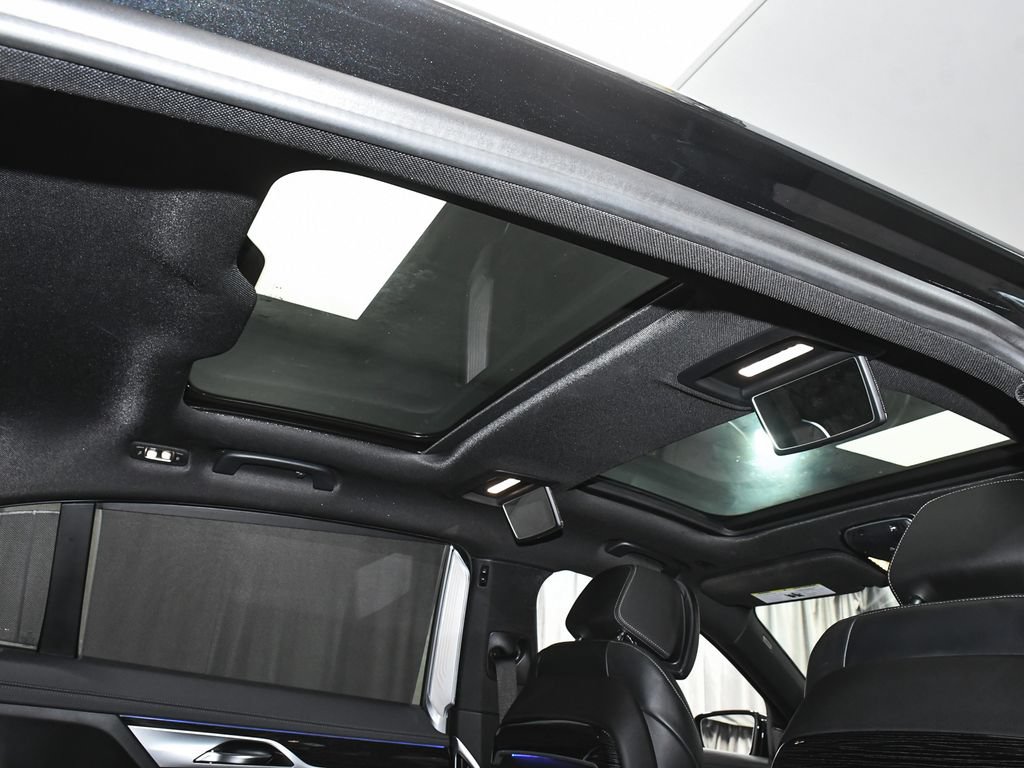 Used 2022 BMW 740i xDrive w/ M Sport Package AWD/4WD image 67