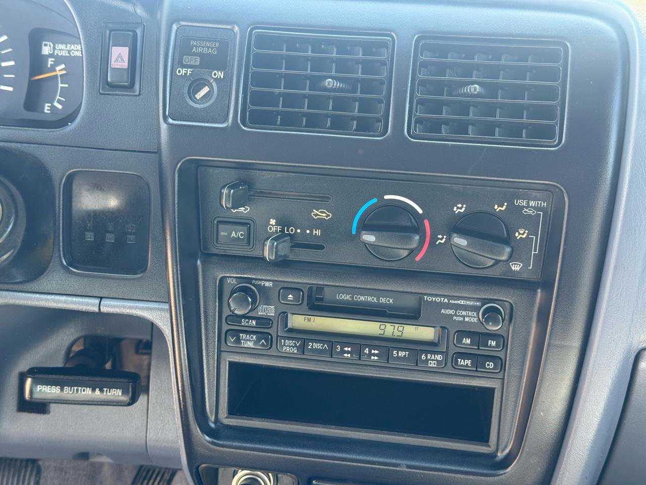 Used 1999 Toyota Tacoma 2WD Xtracab image 37