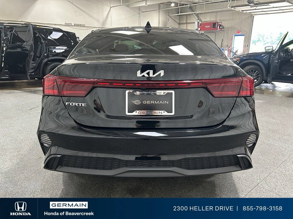 Used 2024 Kia Forte LXS w/ LXS Technology Package FWD image 7