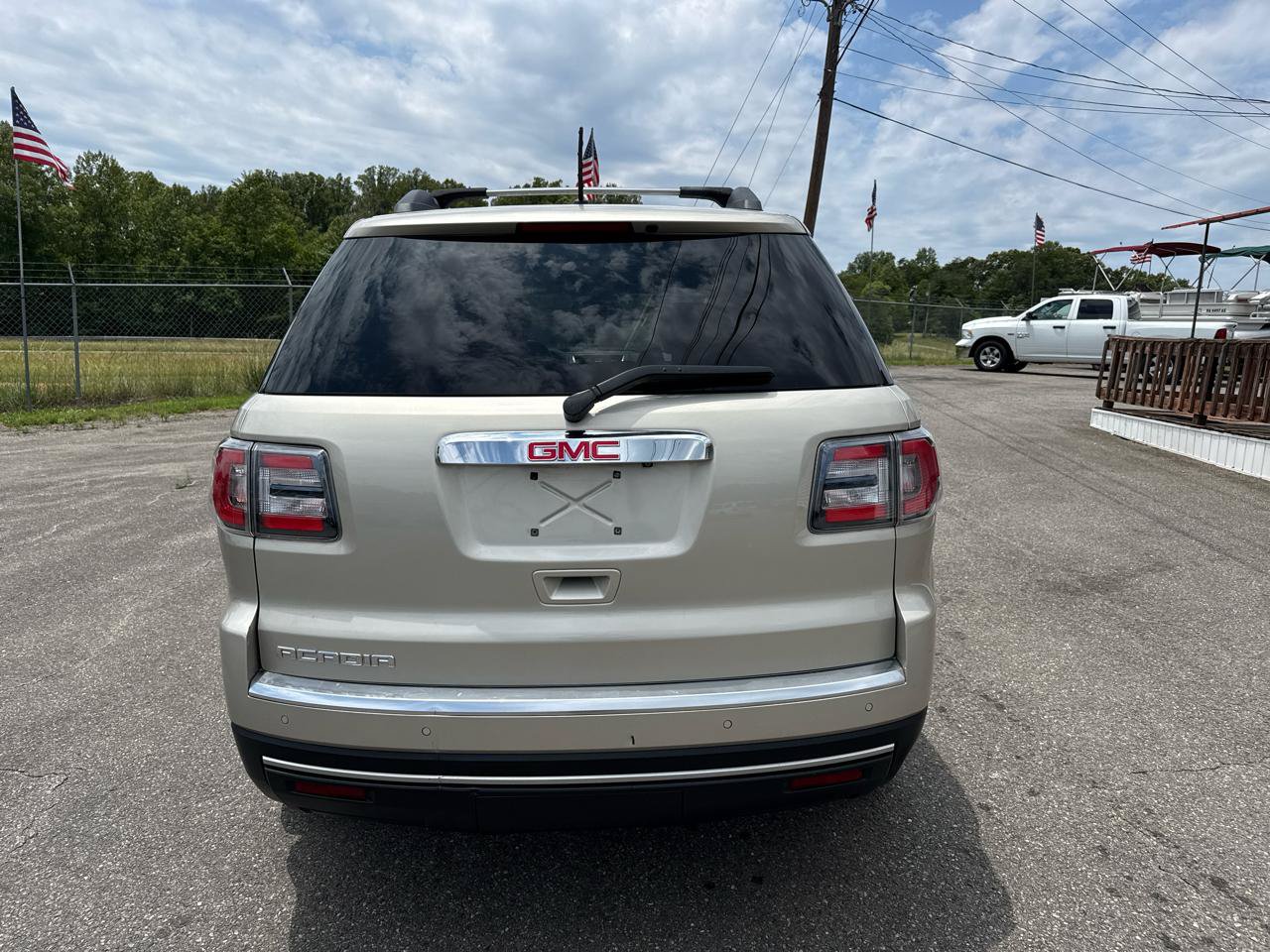 Used 2014 GMC Acadia SLE FWD image 27