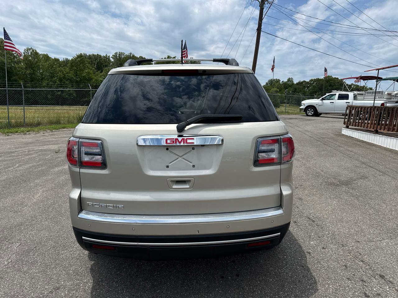 Used 2014 GMC Acadia SLE FWD image 27