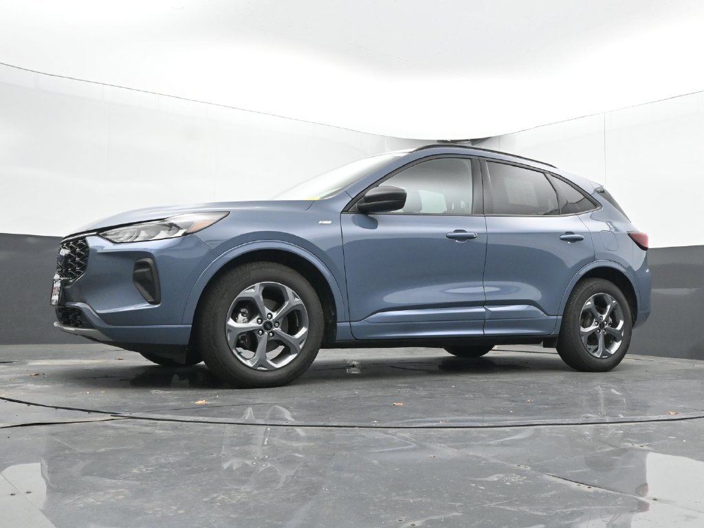 Used 2024 Ford Escape ST-Line w/ Cold Weather Package FWD image 48