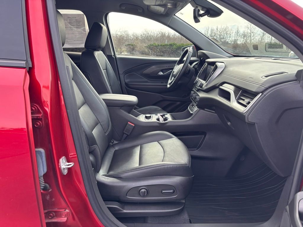 Used 2023 GMC Terrain SLT image 22