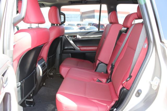 Used 2023 Lexus GX 460 Premium w/ Premium Package image 43