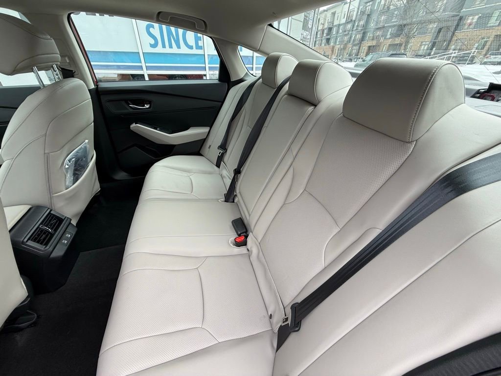 Certified 2025 Honda Accord EX-L image 29