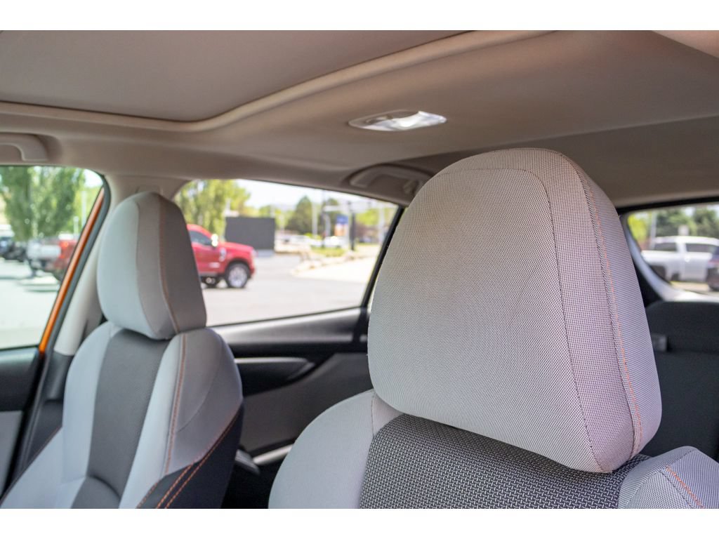 Used 2020 Subaru Crosstrek 2.0i Premium w/ Moonroof Package 1 AWD/4WD image 17