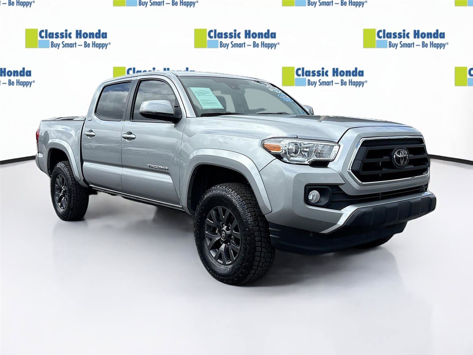 Used 2023 Toyota Tacoma SR5 w/ Technology Package AWD/4WD image 1