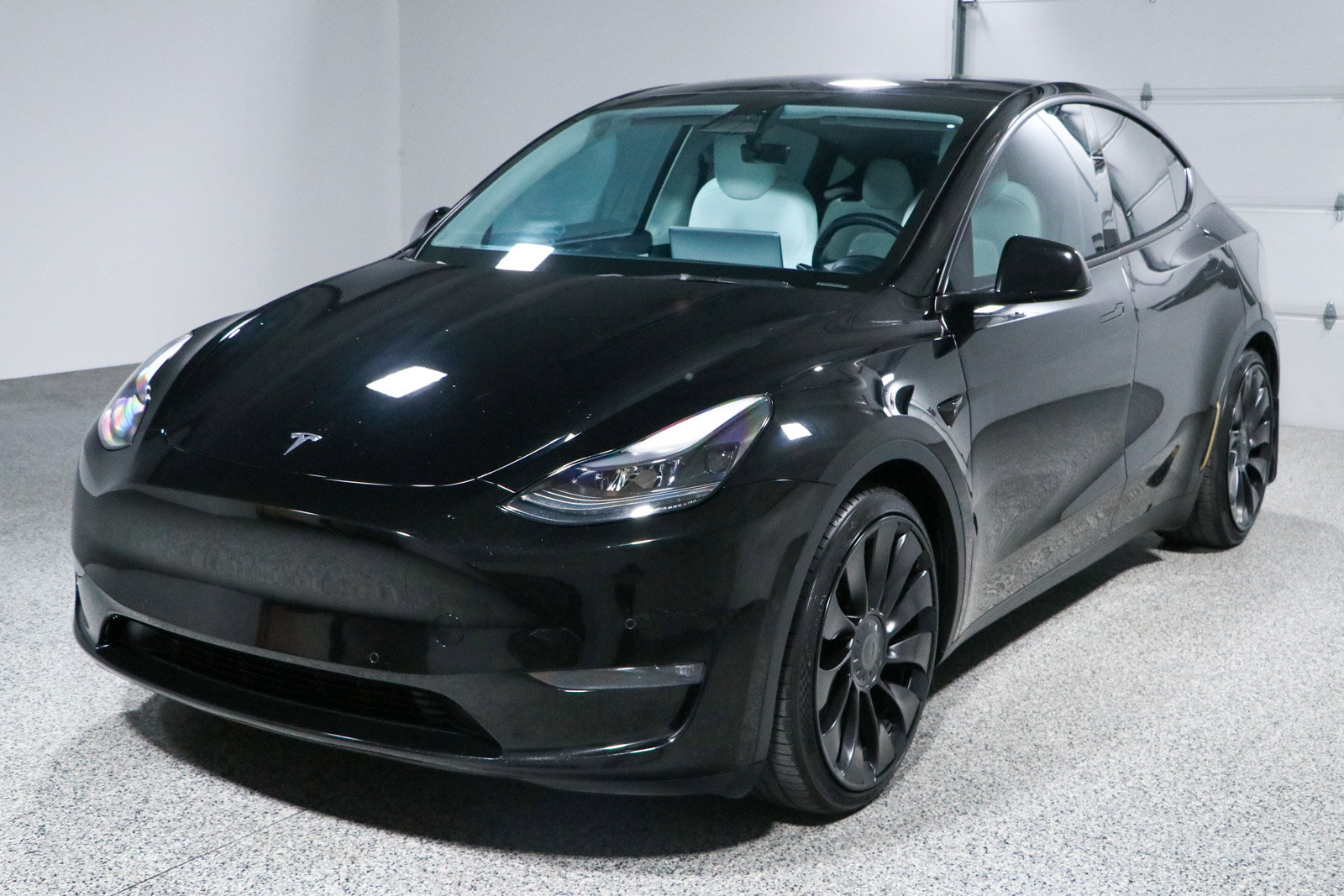 Used 2022 Tesla Model Y Performance AWD/4WD image 26