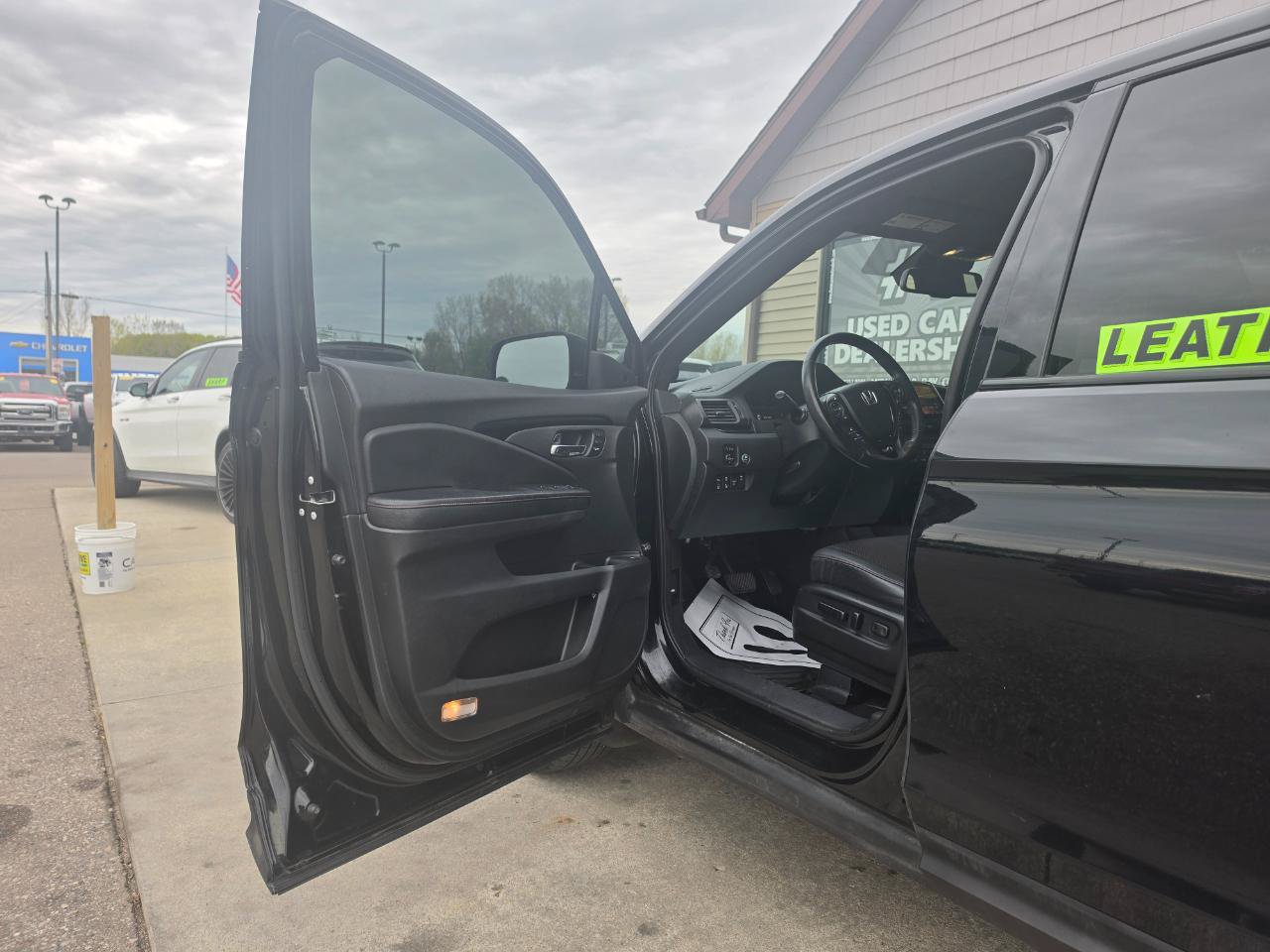 Used 2019 Honda Ridgeline Black Edition image 9