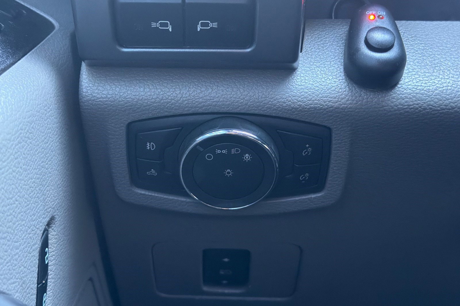 Used 2019 Ford F250 XLT w/ XLT Value Package image 33