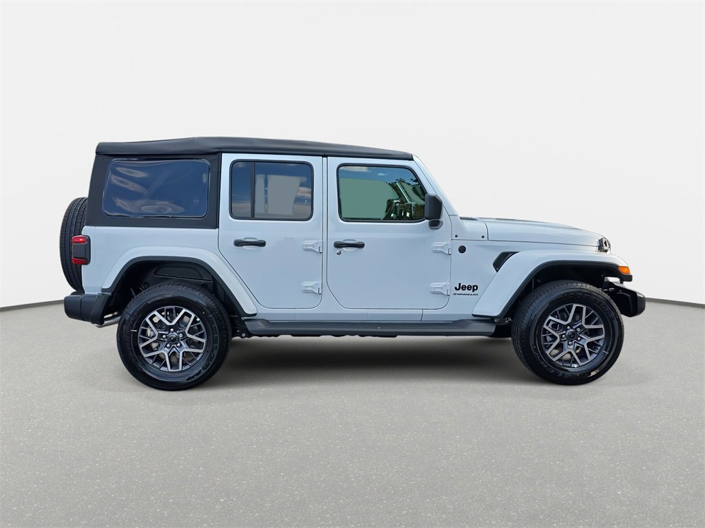 New 2025 Jeep Wrangler Sahara image 4