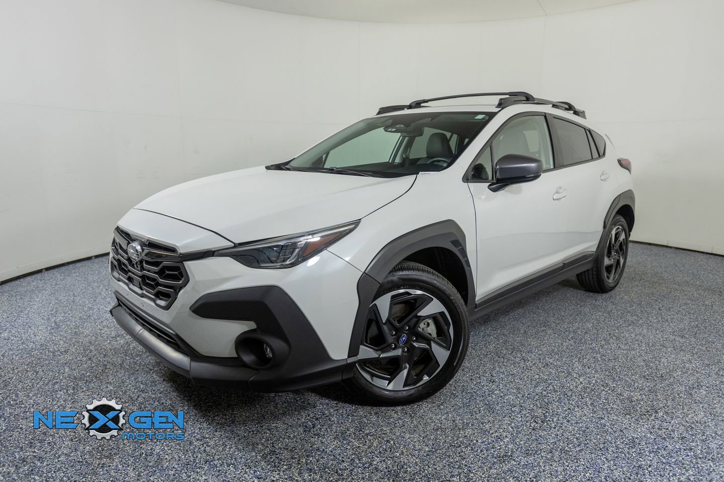 Used 2024 Subaru Crosstrek 2.5i Limited w/ Crosstrek Mirror Package image 3