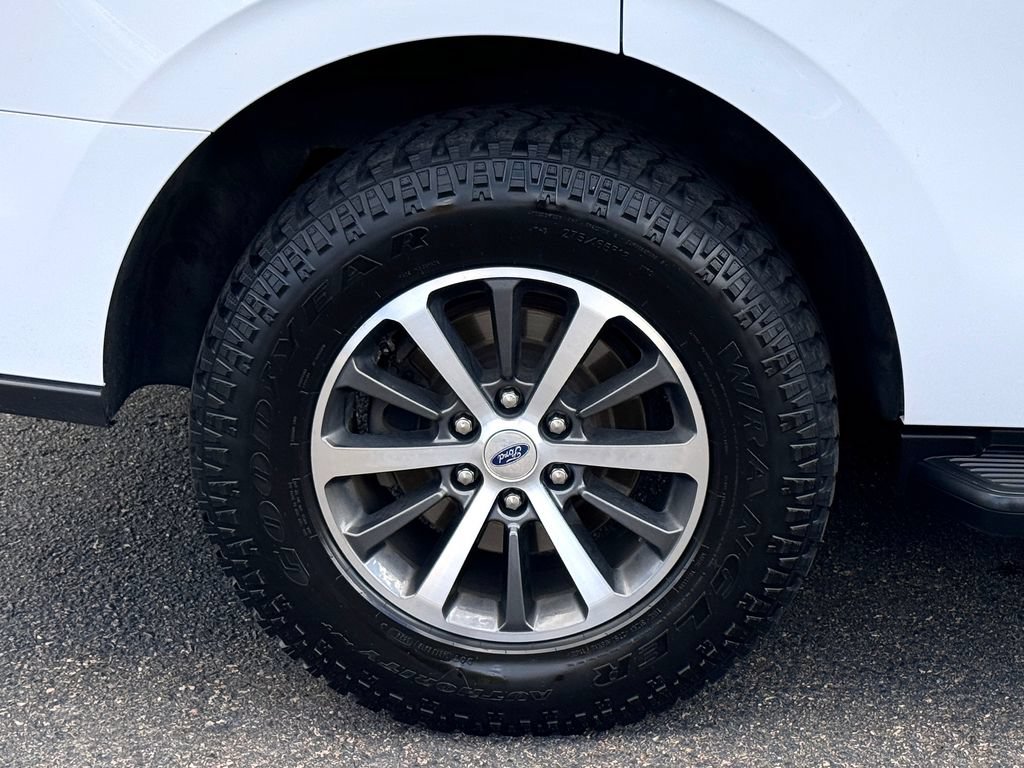 Used 2018 Ford Expedition XLT AWD/4WD image 15