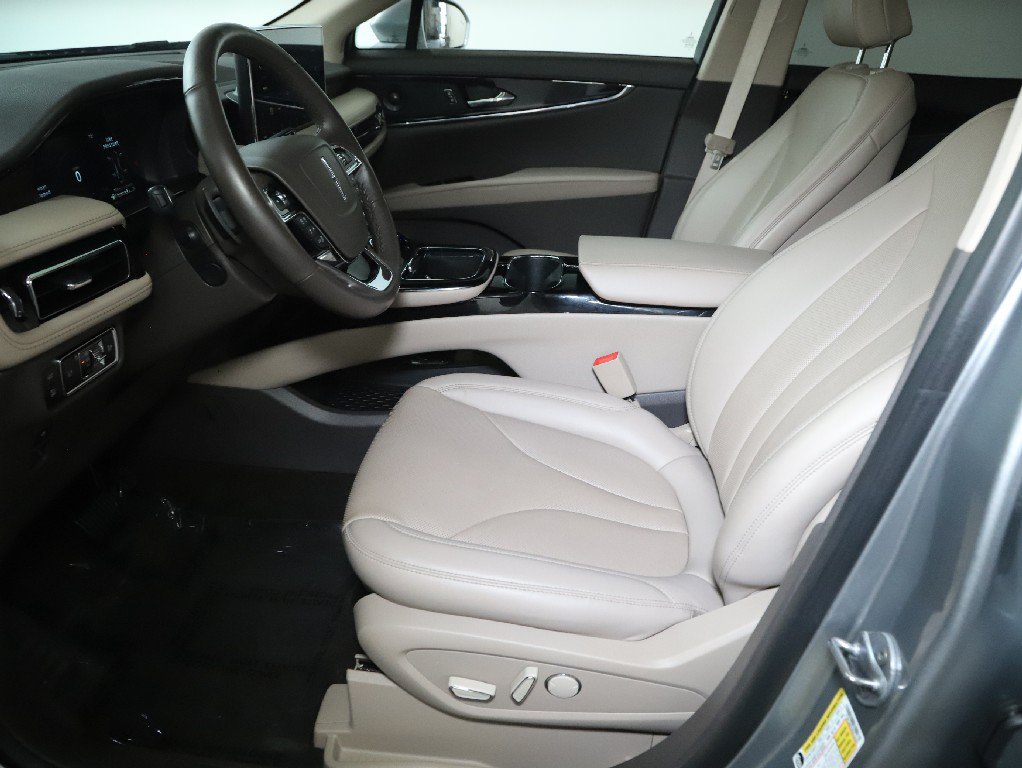 Used 2023 Lincoln Nautilus Reserve w/ Equipment Group 201A AWD/4WD image 19