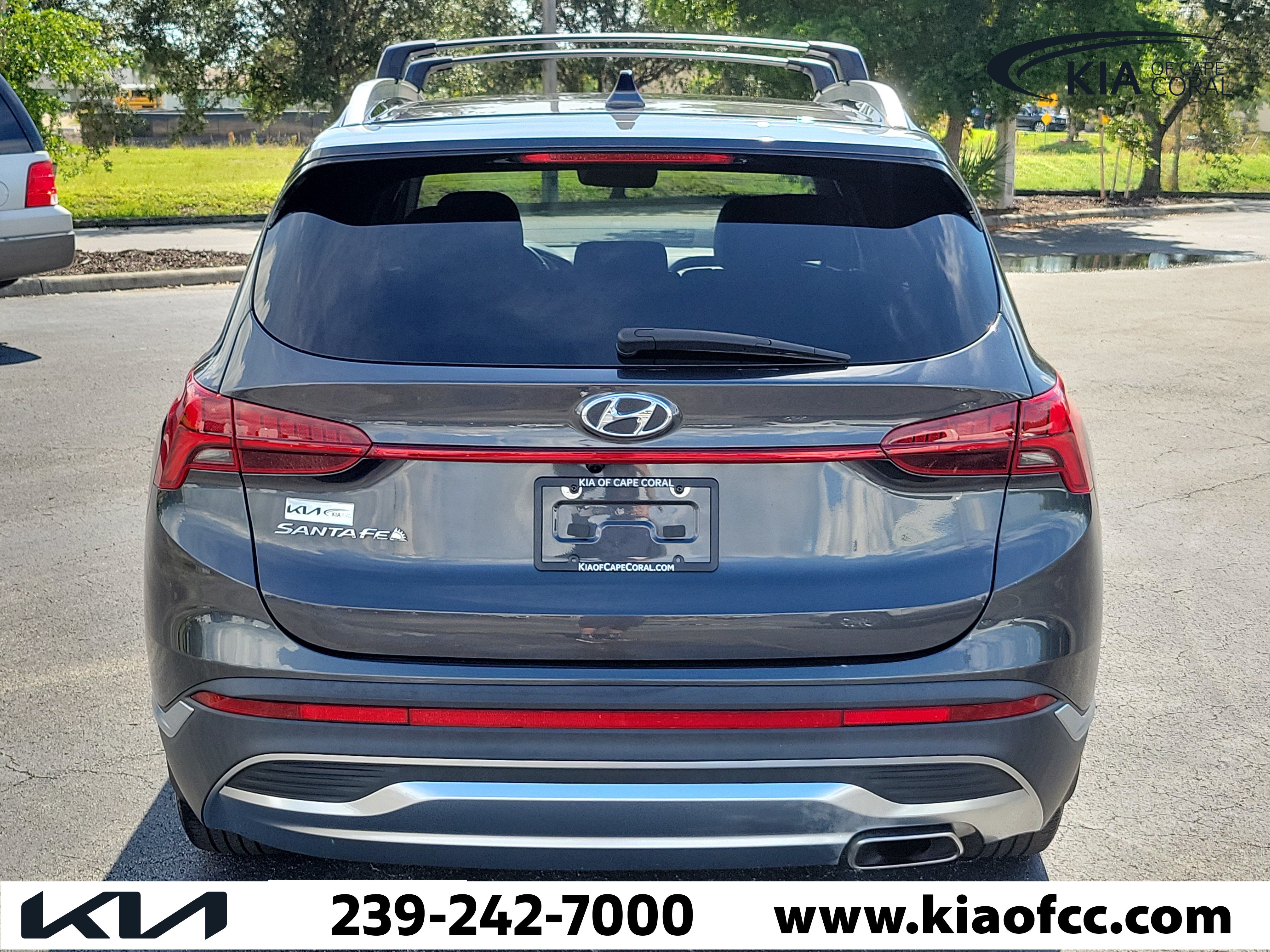 Used 2021 Hyundai Santa Fe SEL w/ Convenience + Premium Package FWD image 5