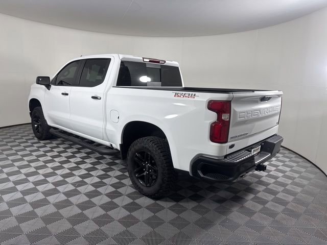 Used 2024 Chevrolet Silverado 1500 LT Trail Boss w/ Convenience Package II AWD/4WD image 4