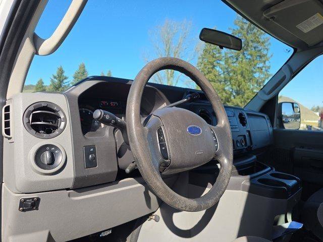 Used 2013 Ford E-250 and Econoline 250 Extended w/ PWR Group image 15