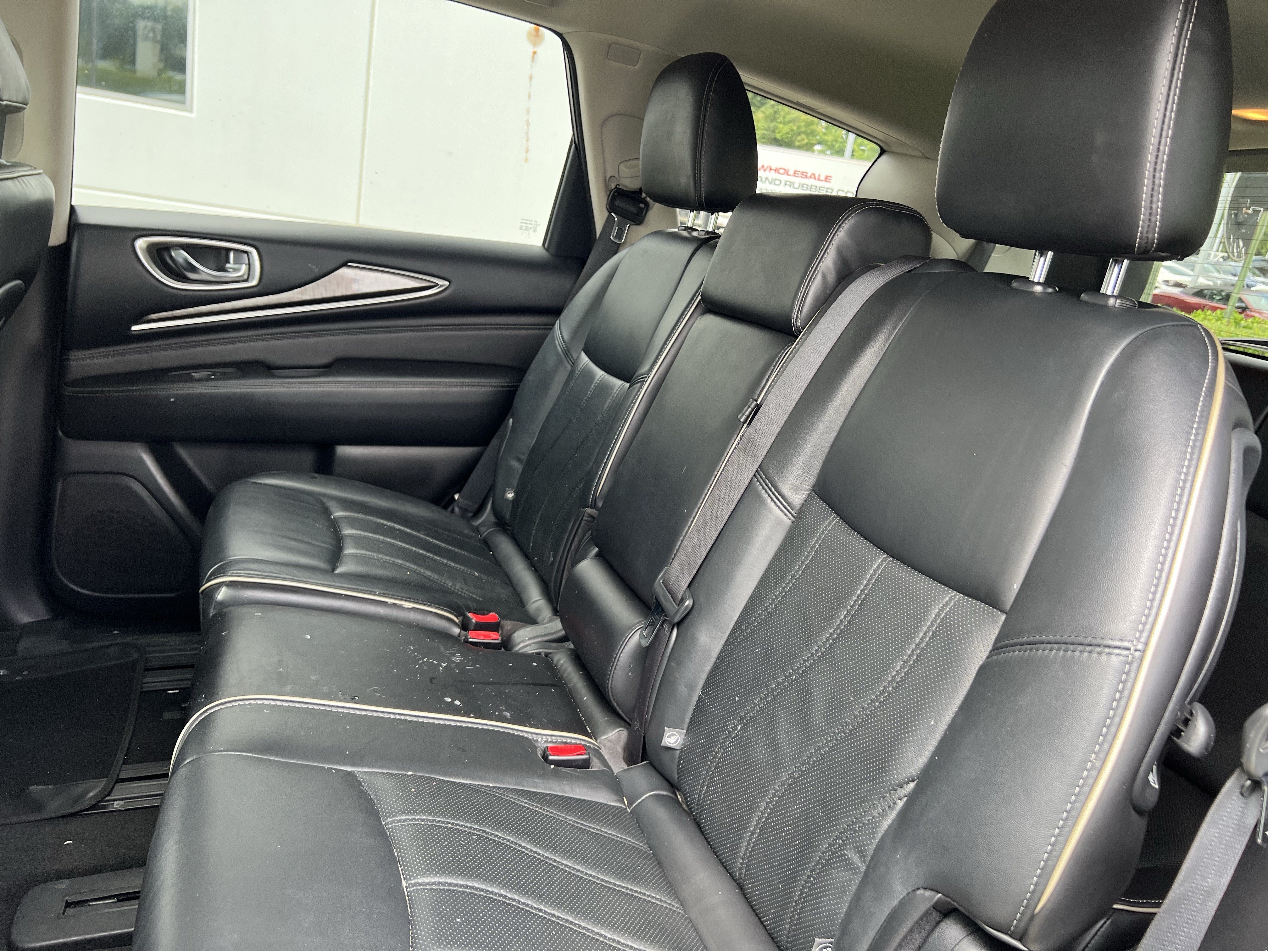 Used 2017 INFINITI QX60 Luxe w/ Premium Plus Package AWD/4WD image 33