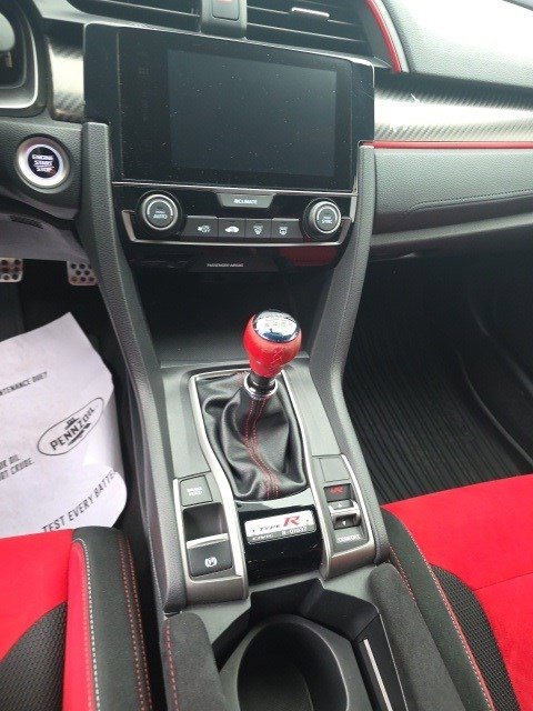 Used 2017 Honda Civic Type R image 13