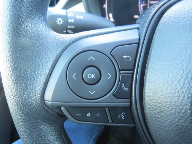 Used 2026 Toyota Corolla LE w/ LE Premium Package FWD image 17