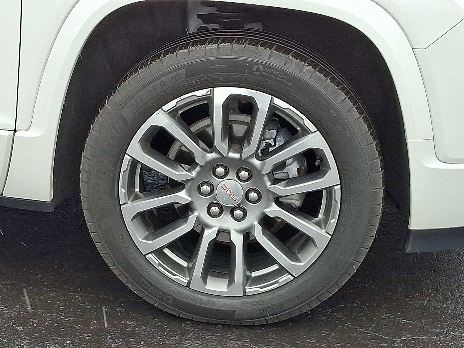 Used 2023 GMC Acadia Denali w/ Denali Ultimate Package image 8