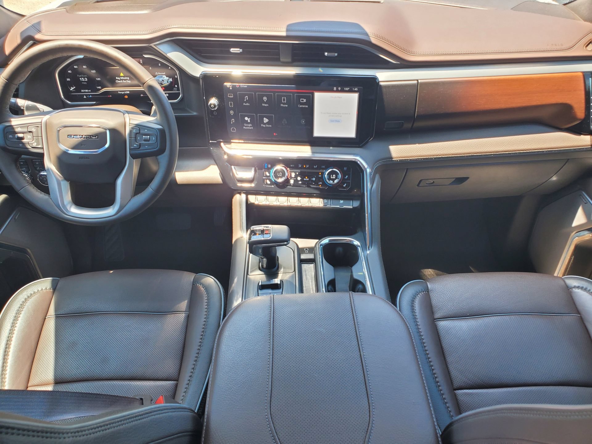 Used 2023 GMC Sierra 1500 Denali w/ Denali Reserve Package AWD/4WD image 13
