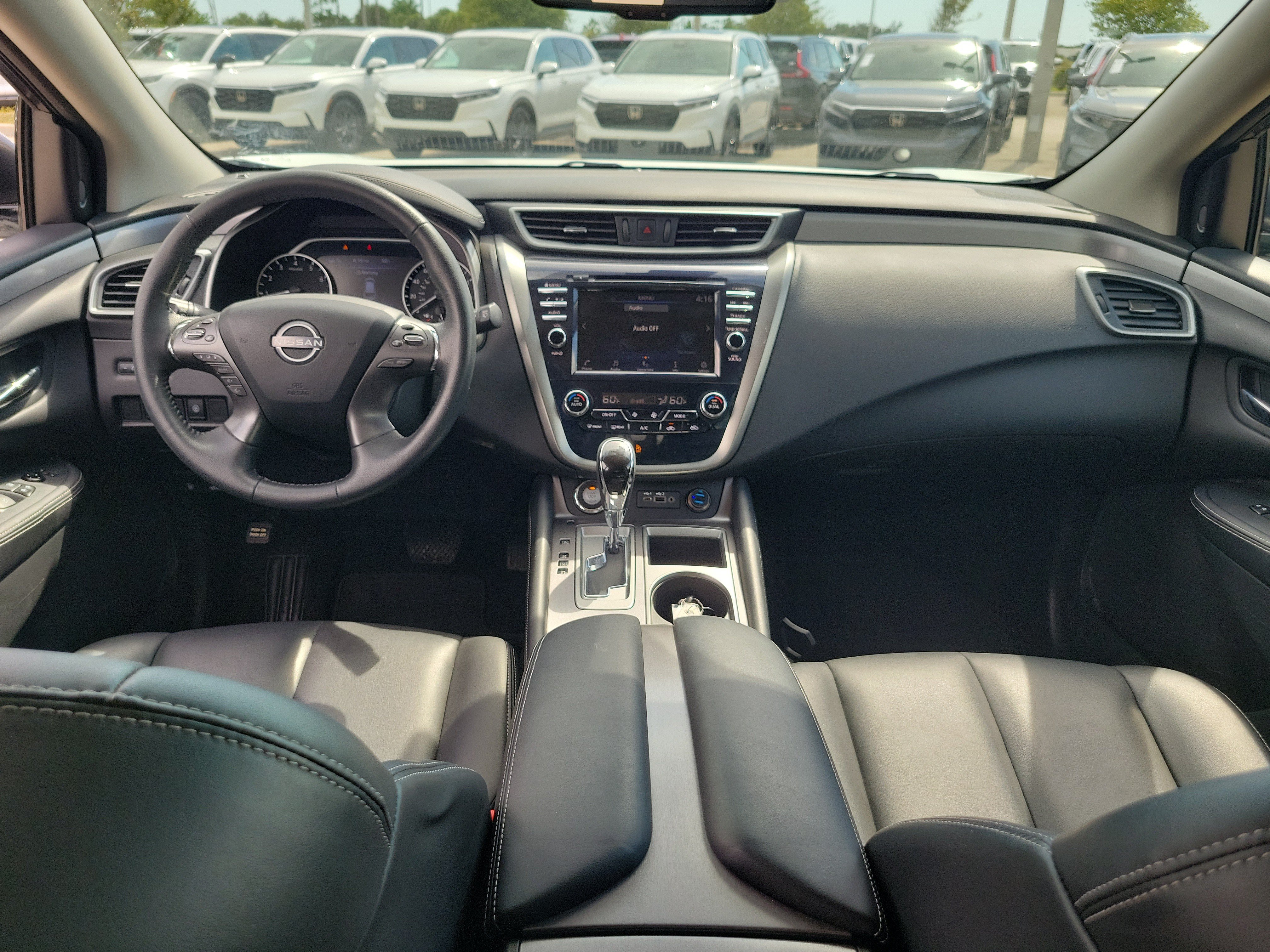 Used 2024 Nissan Murano SV AWD/4WD image 15