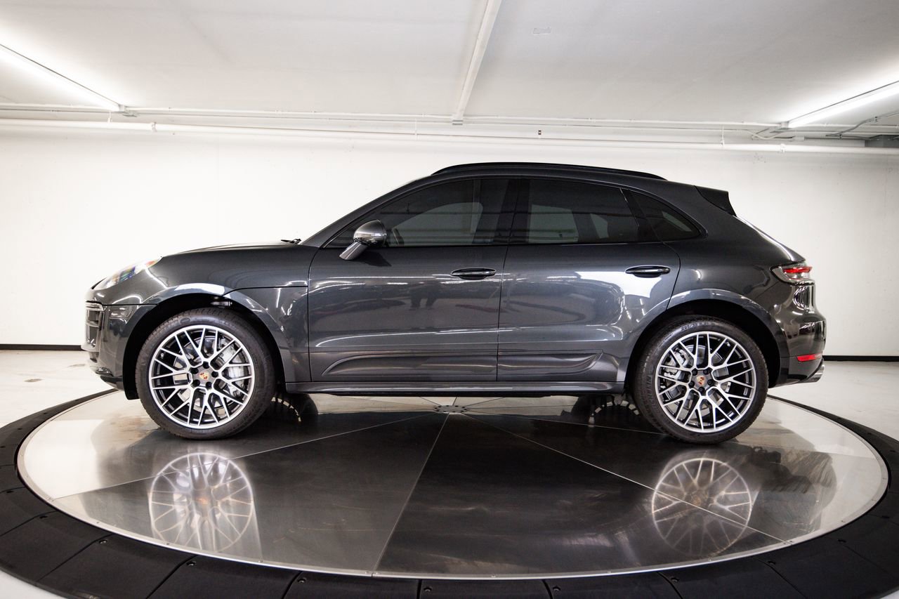 Certified 2021 Porsche Macan Turbo AWD/4WD image 2
