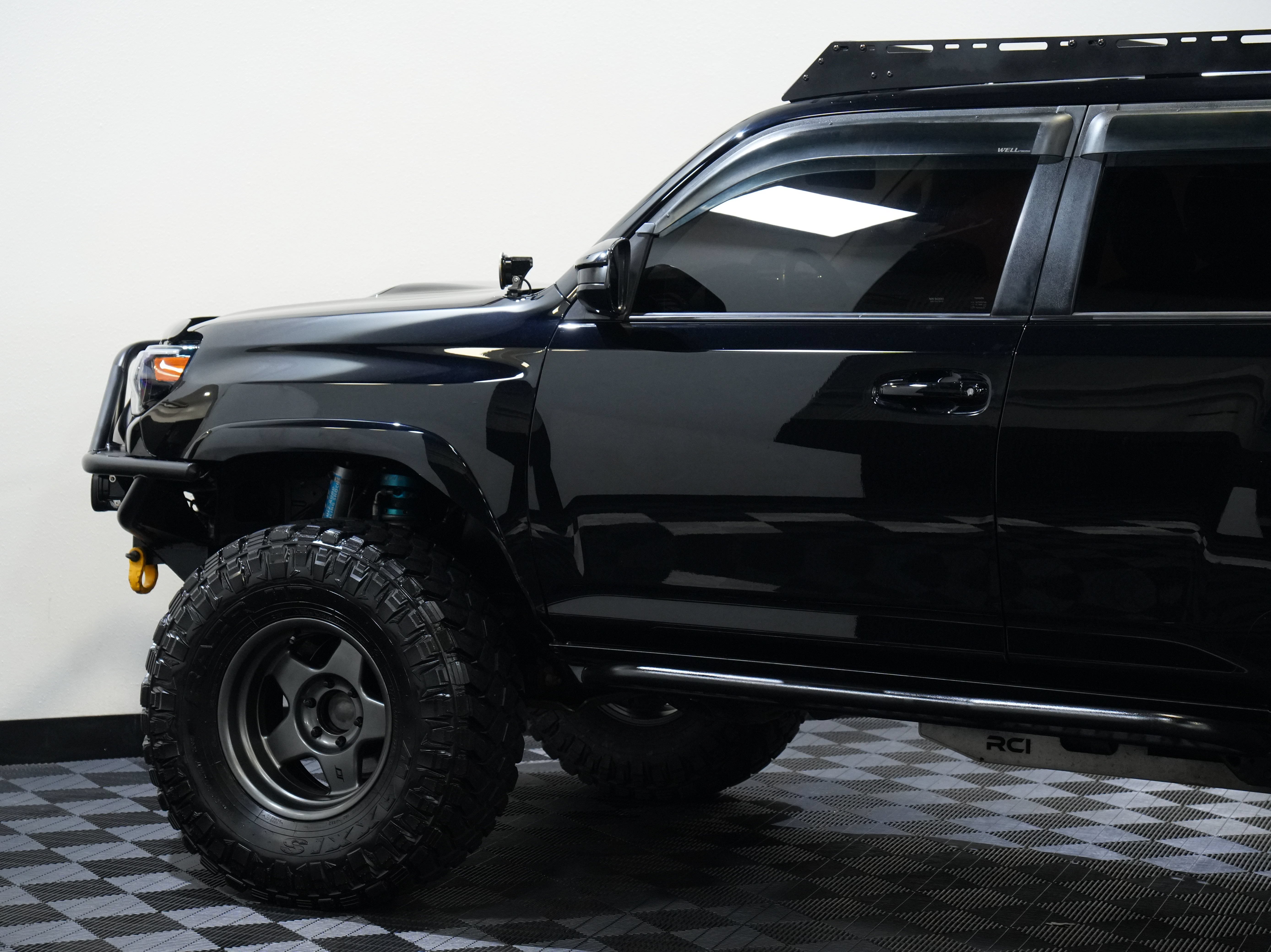 Used 2017 Toyota 4Runner TRD Off-Road AWD/4WD image 18