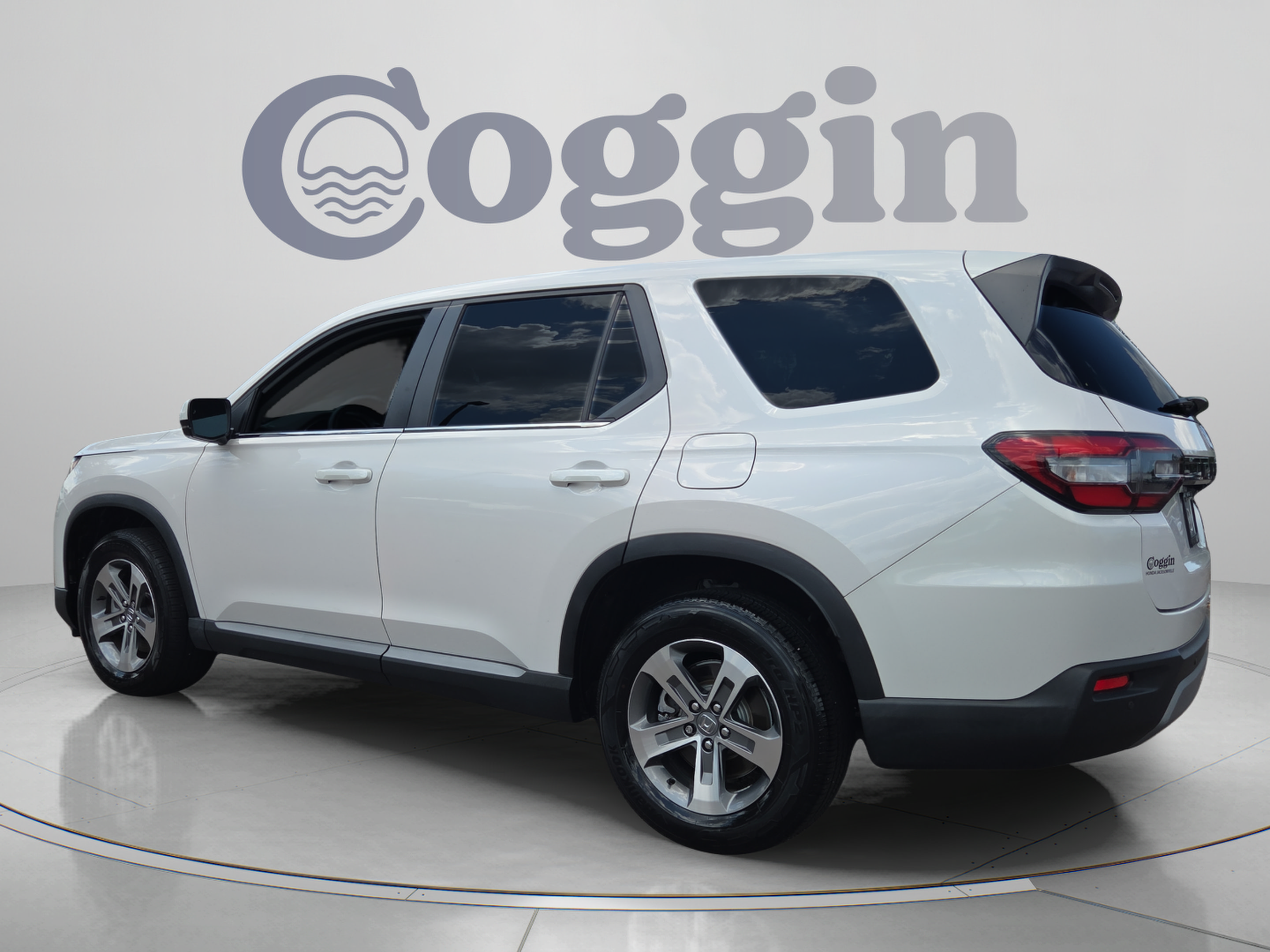 Certified 2024 Honda Pilot EX-L image 3