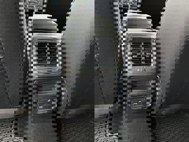 Used 2023 Volkswagen Tiguan SE R-Line image 23