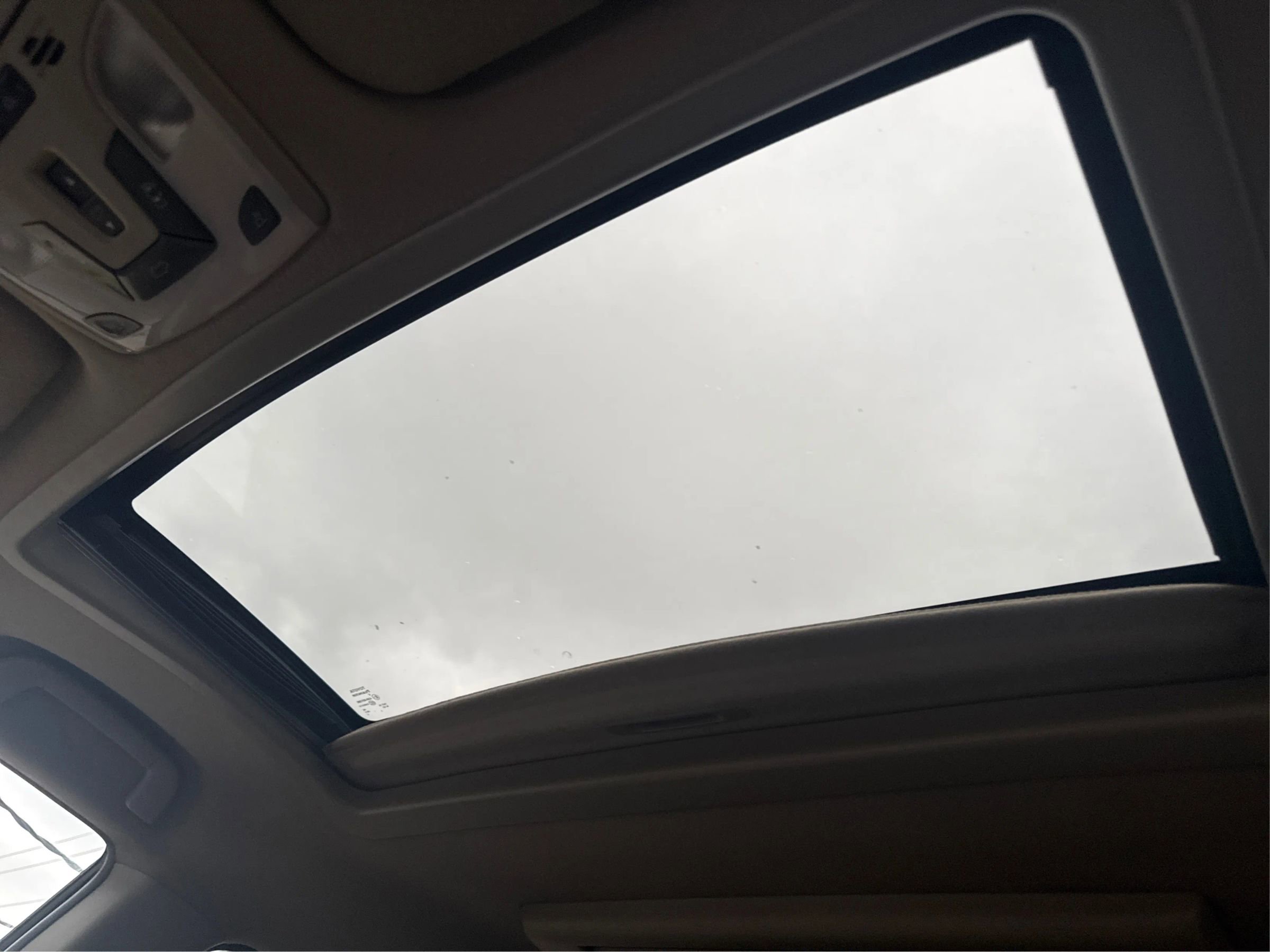 Used 2011 Toyota Sienna XLE w/ XLE Navigation Pkg FWD image 21