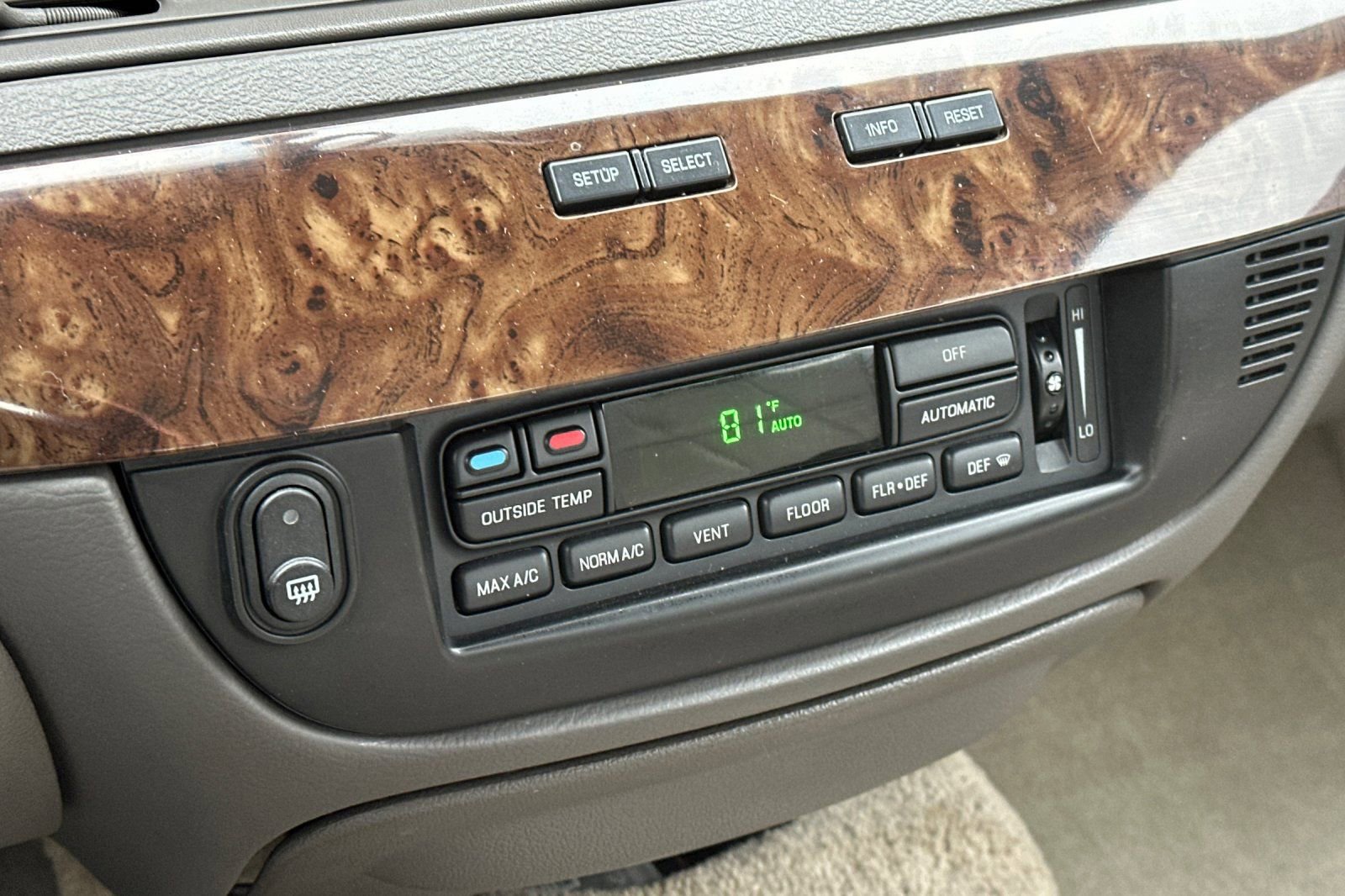 Used 2011 Mercury Grand Marquis LS image 21