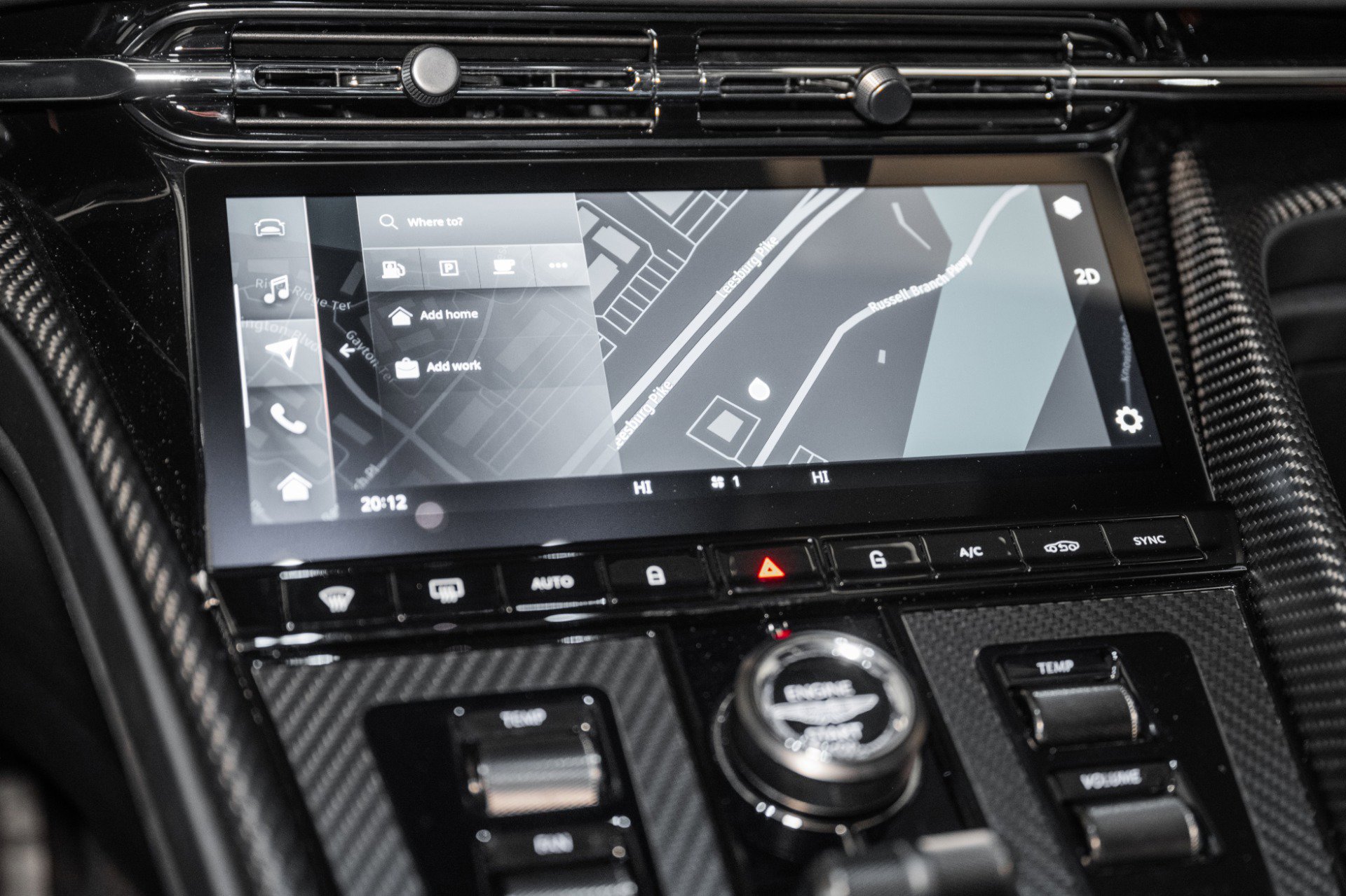 Used 2025 Aston Martin DB12 Coupe image 11