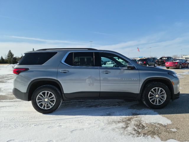Used 2023 Chevrolet Traverse LT image 4