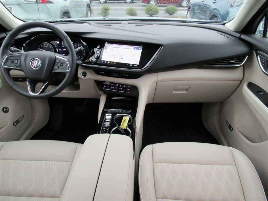 Used 2023 Buick Envision Avenir image 12
