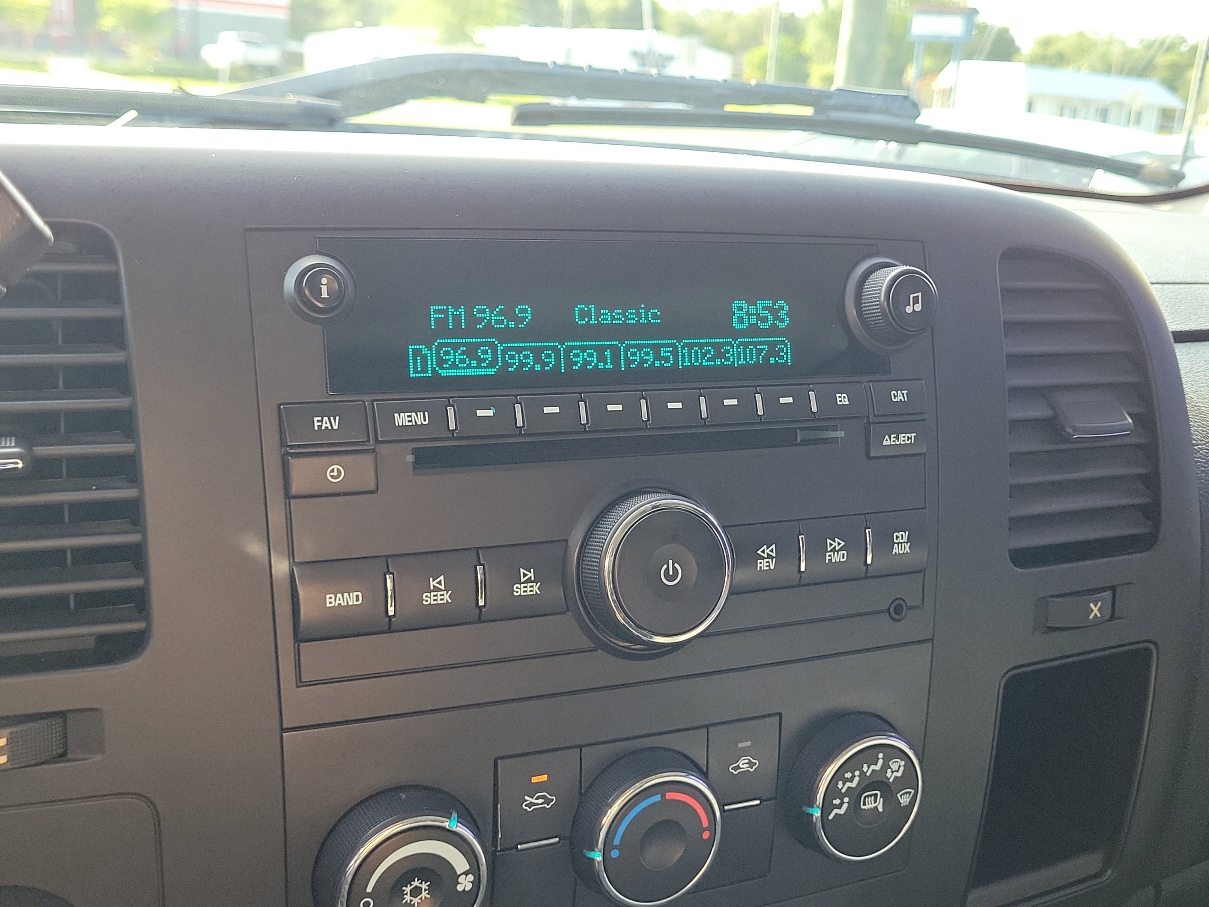 Used 2010 GMC Sierra 1500 SLE AWD/4WD image 25