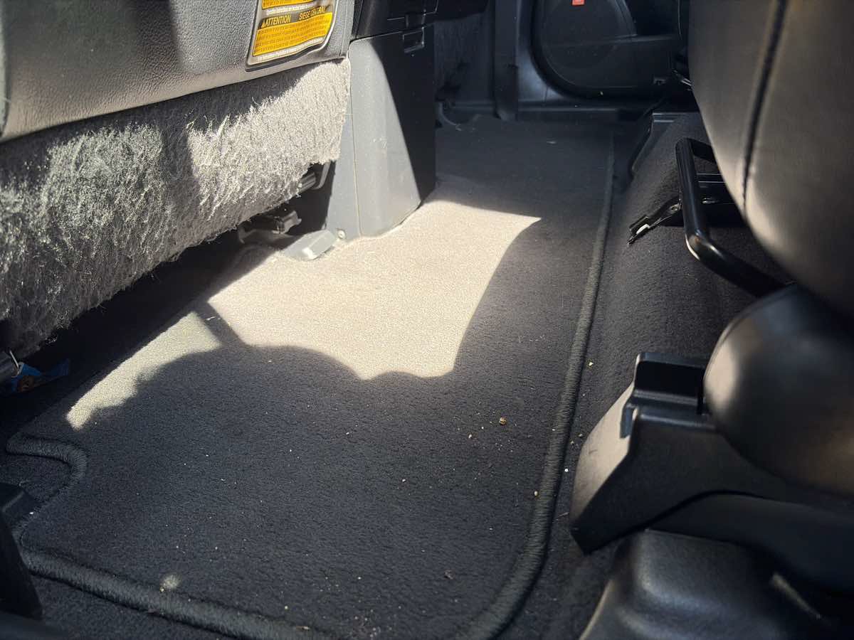 Used 2012 Toyota Highlander Limited w/ Tow Pkg AWD/4WD image 12