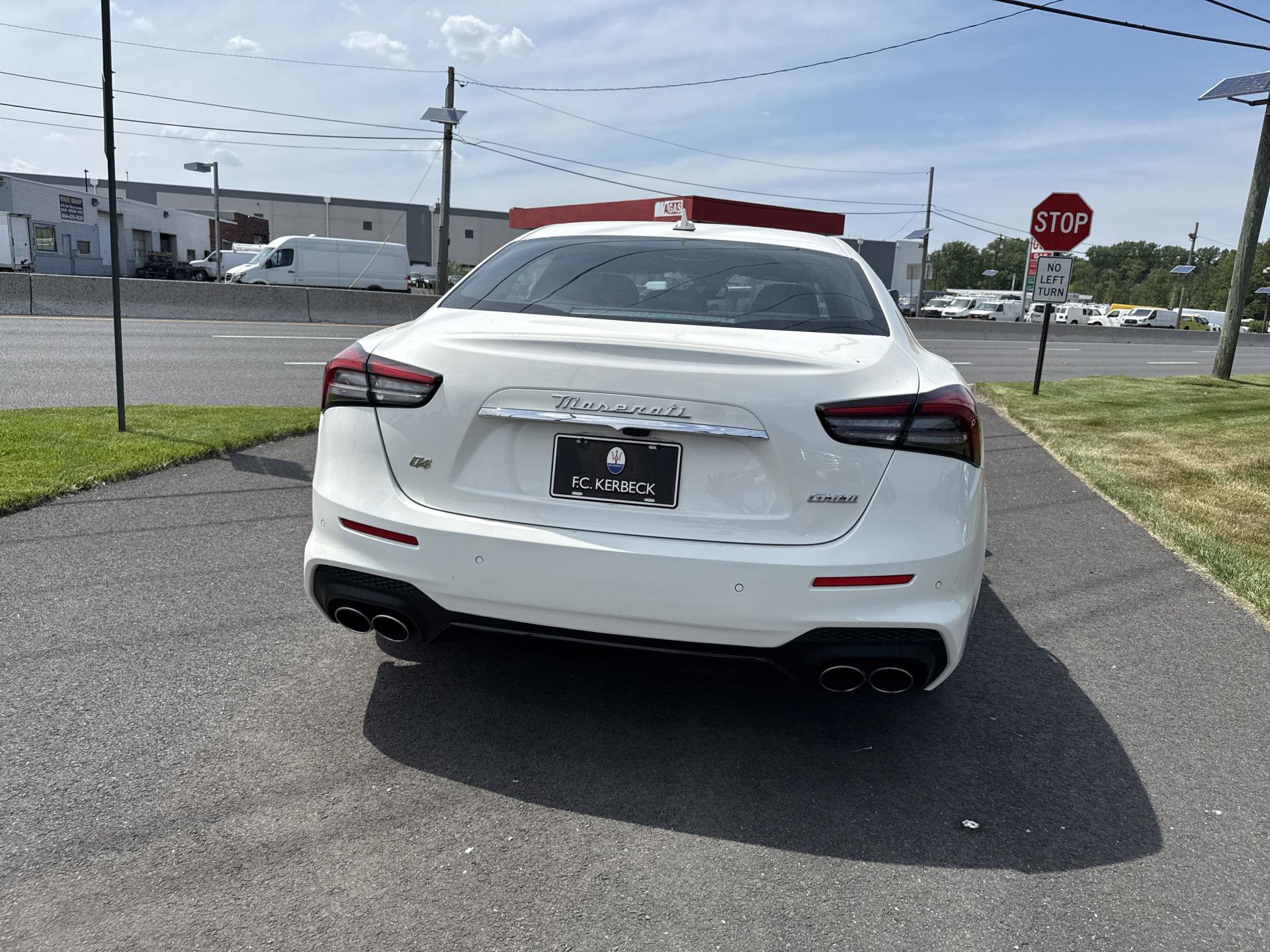 Certified 2022 Maserati Ghibli Modena Q4 image 6