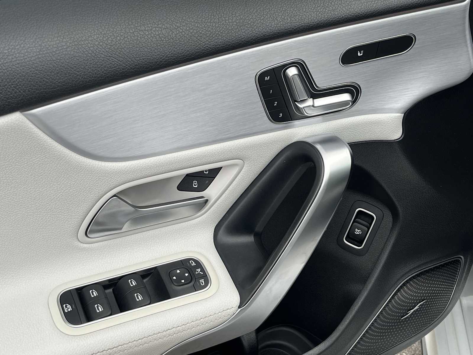 Certified 2020 Mercedes-Benz A 35 AMG 4MATIC image 24