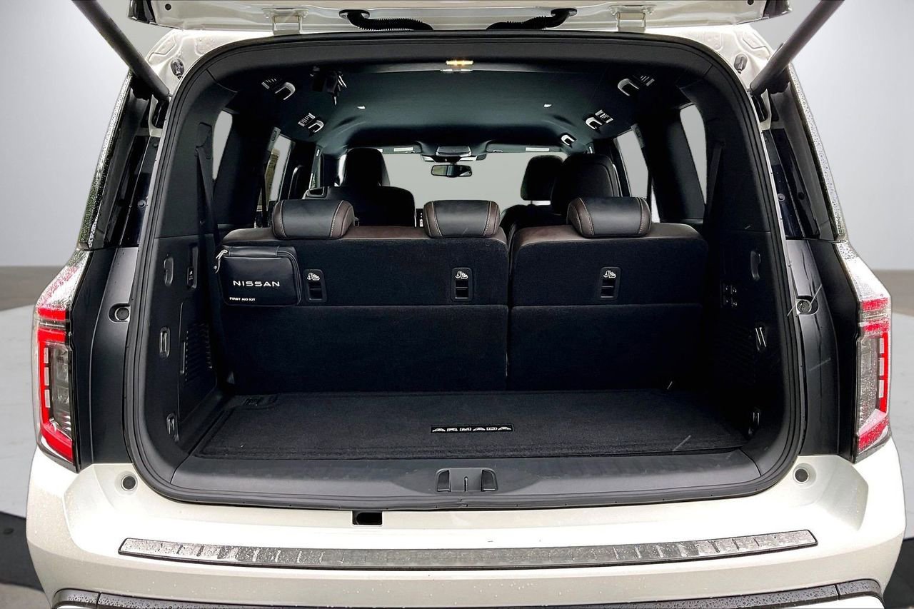 Used 2025 Nissan Armada SL w/ Captain's Chari Seat Package AWD/4WD image 26