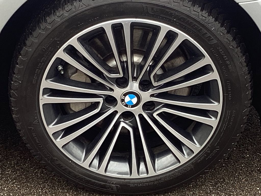 Used 2020 BMW 530i xDrive w/ Convenience Package image 28