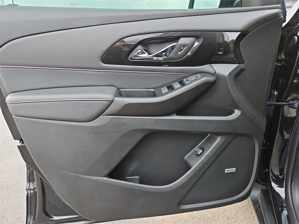 Used 2023 Chevrolet Traverse RS w/ LPO, Floor Liner Package image 22