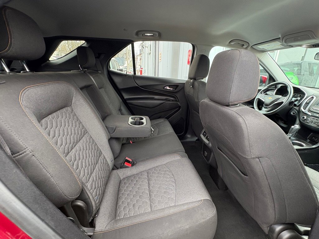 Used 2018 Chevrolet Equinox LT image 16