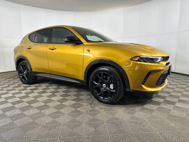 Used 2024 Dodge Hornet R/T w/ R/T Blacktop Package image 2