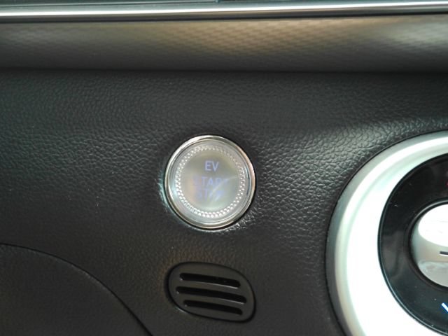 Used 2024 Genesis GV60 RWD image 49