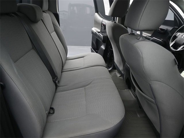 Used 2018 Toyota Tacoma SR image 14