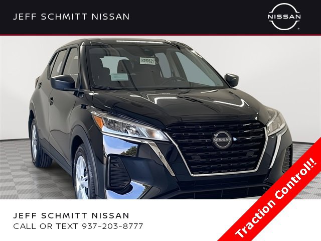 Certified 2025 Nissan Kicks Play S