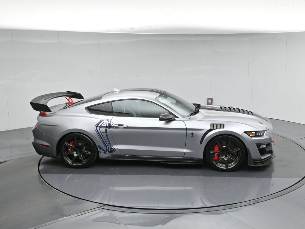 Used 2020 Ford Mustang Shelby GT500 w/ Carbon Fiber Track Pack RWD image 39