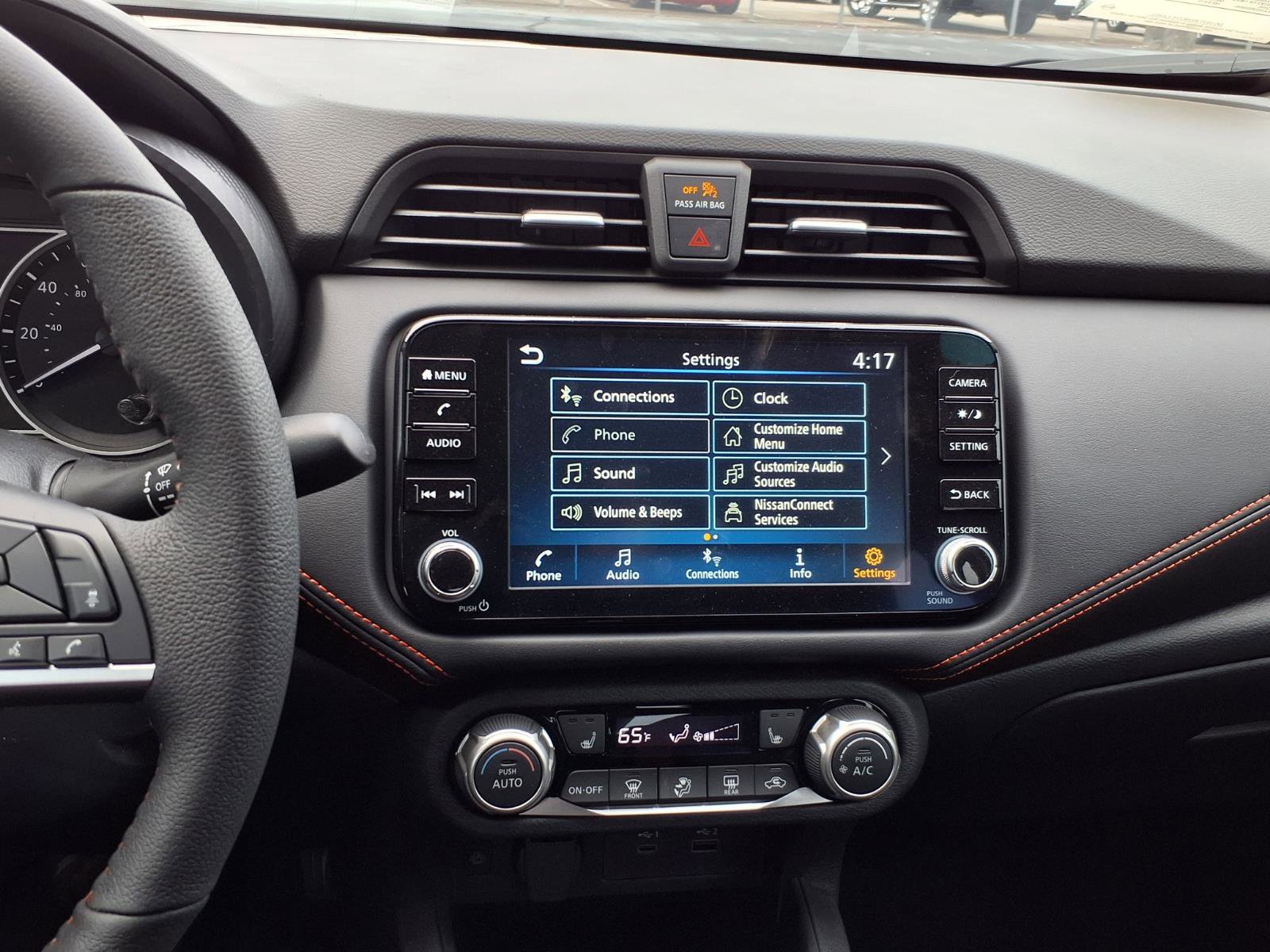 New 2025 Nissan Versa SR w/ Trunk Package image 15